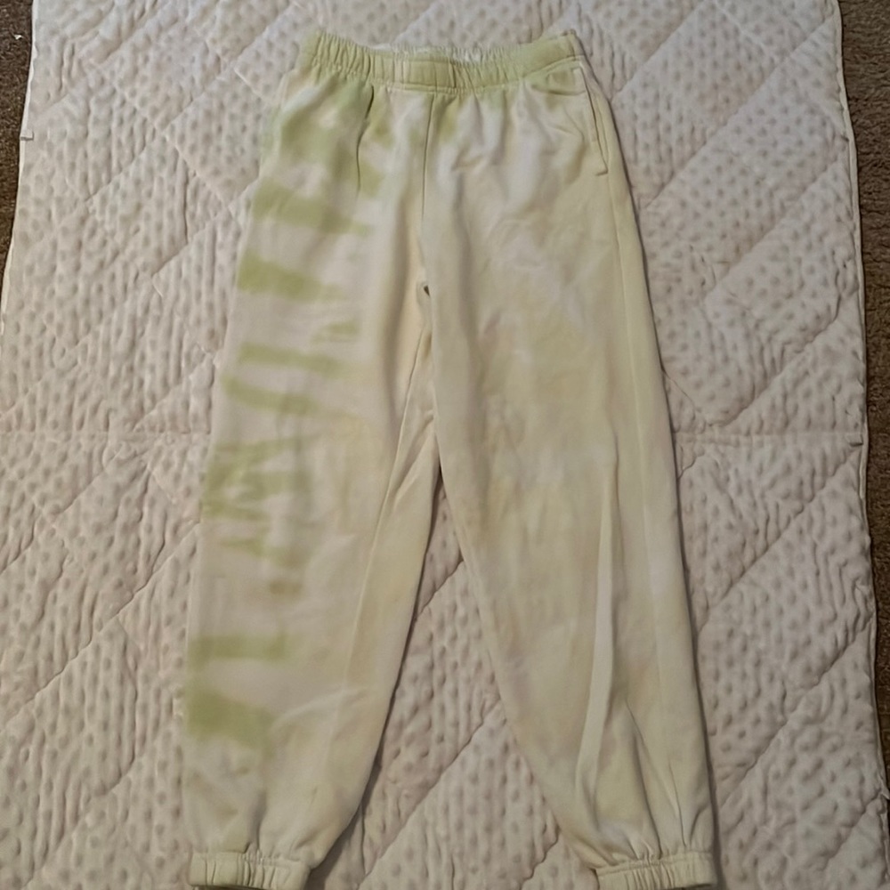 Pacsun tie-dye sweatpants, women’s XS, lightly worn. Green and white, comfy!